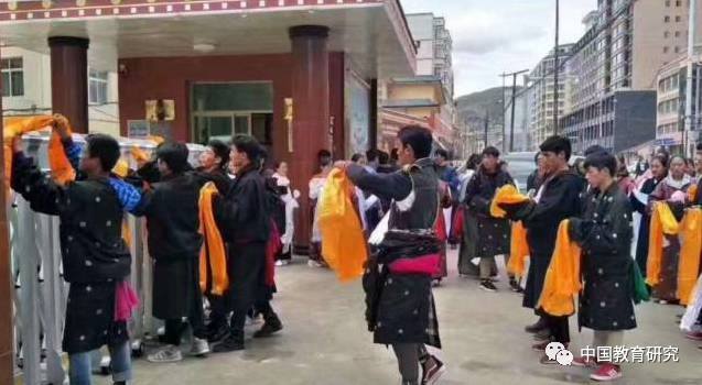 dvubb 圖片點擊可在新視窗打開檢視