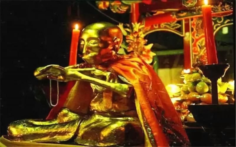 dvubb 圖片點擊可在新視窗打開檢視